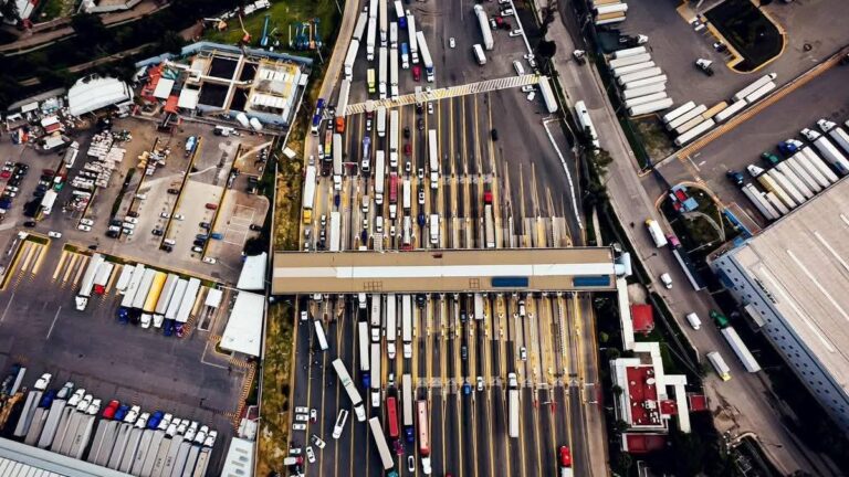 Autopista México-Querétaro: Noticias de Hoy sobre Choques y Cierres Viales