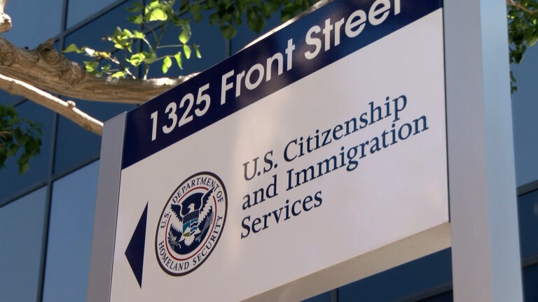 Pausa migratoria en Estados Unidos deja miles de solicitudes en espera