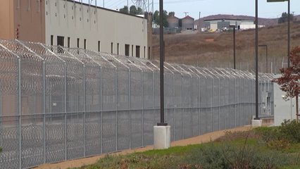 Migrante mexicano muere bajo custodia de ICE en centro de detención en Louisiana