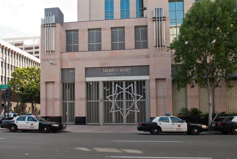 Revelan factores de riesgo en muertes bajo custodia en cárceles de San Diego tras estudio independiente de 12 años