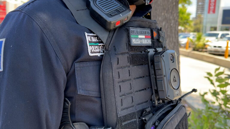 Tijuana activa 400 cámaras corporales para videograbar intervenciones de sus policias