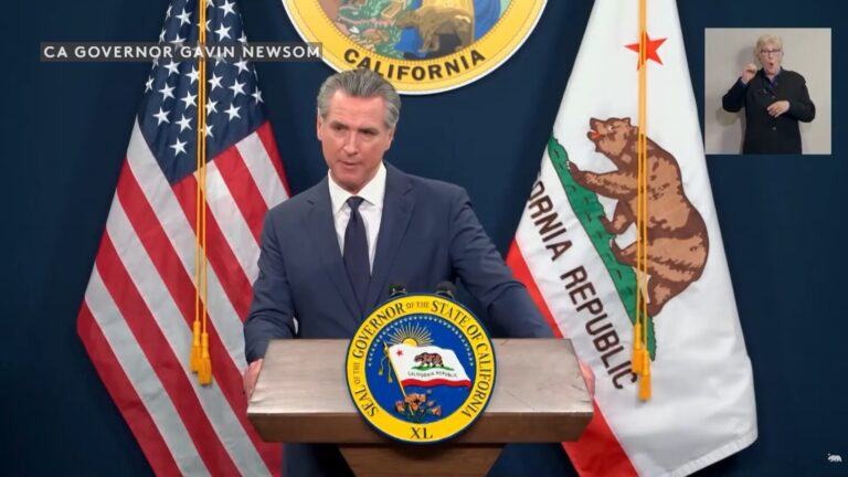 Newsom presenta presupuesto con recortes y ajustes para reducir déficit en California