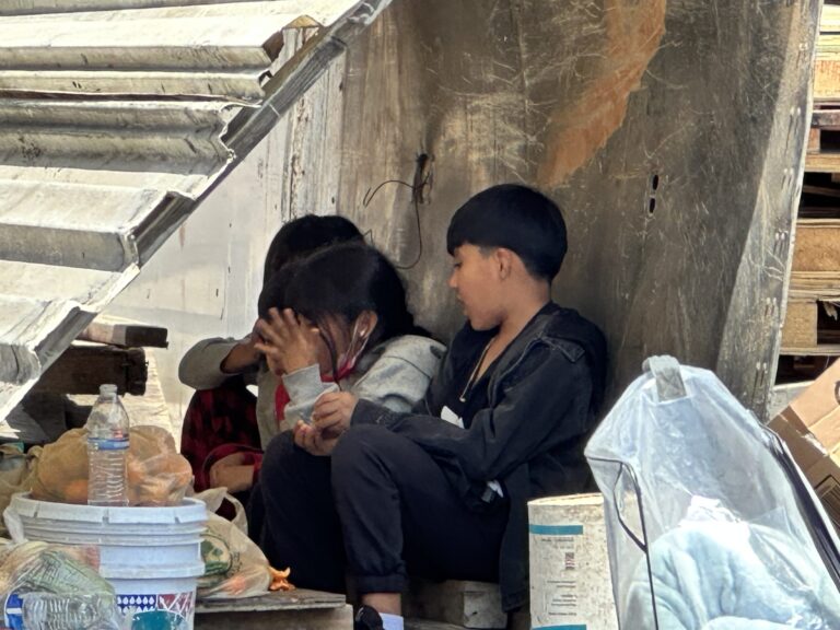 Incendio en Tijuana deja a 40 familias entre cenizas y sin hogar