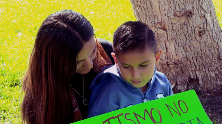 Madre de Chula Vista denuncia discriminación y negligencia en escuela de su hijo con autismo