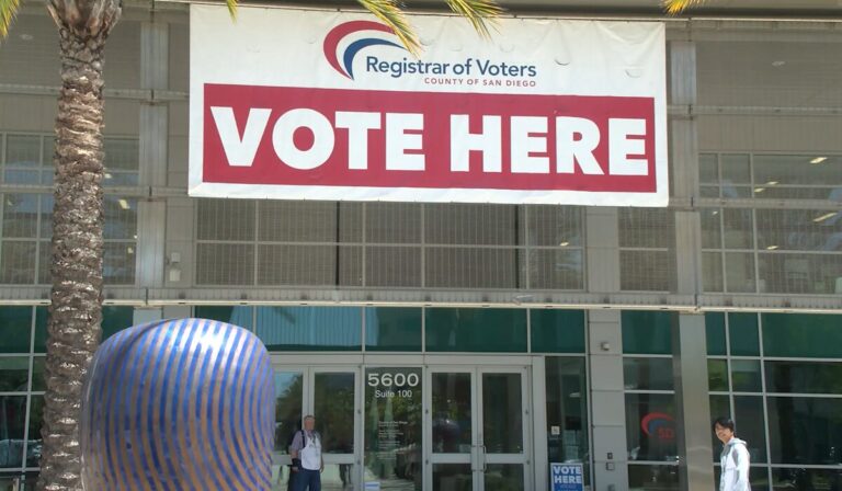 Encuestas muestran una contienda cerrada por la gubernatura de California