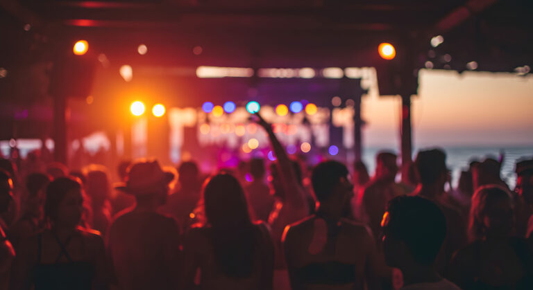 Regresan los conciertos gratuitos de Moonlight Beach en Encinitas este verano 2026