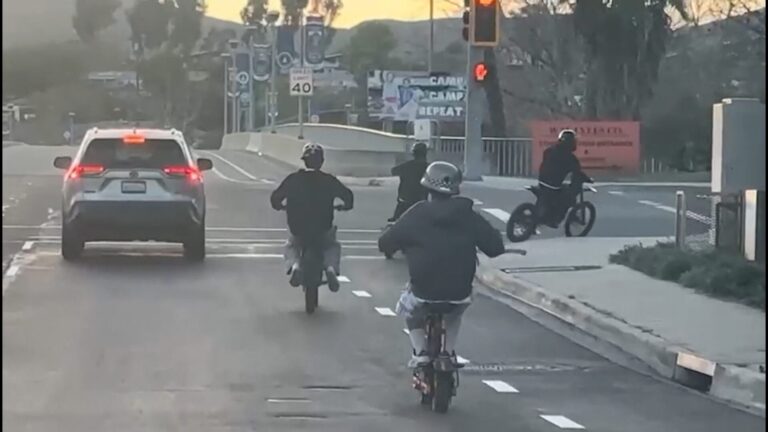San Diego evalúa nuevas restricciones a bicicletas eléctricas tras aumento de lesiones en menores