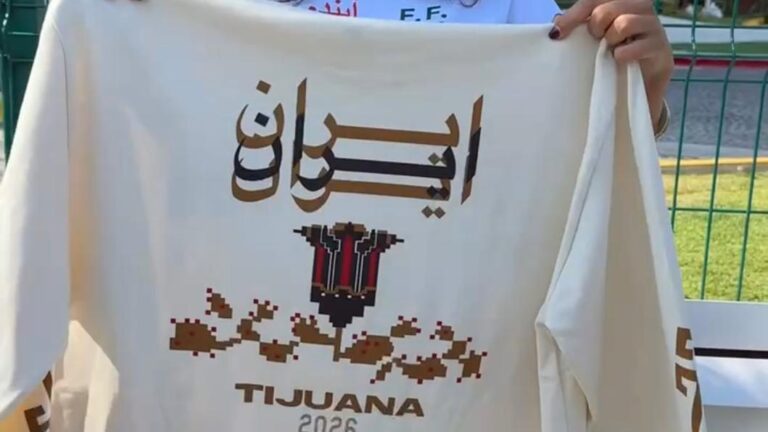Emotiva despedida con camisetas y mural conmueve a la selección iraní antes de viajar a Estados Unidos