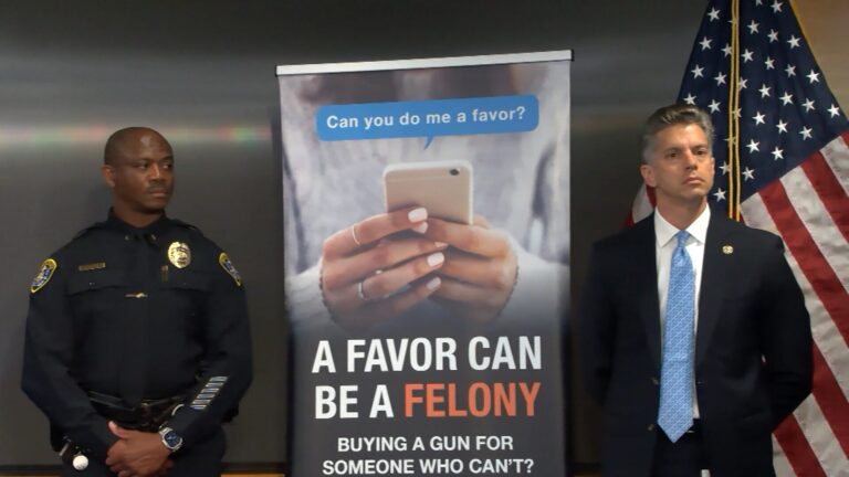 San Diego lanza campaña federal contra la compra ilegal de armas en la frontera