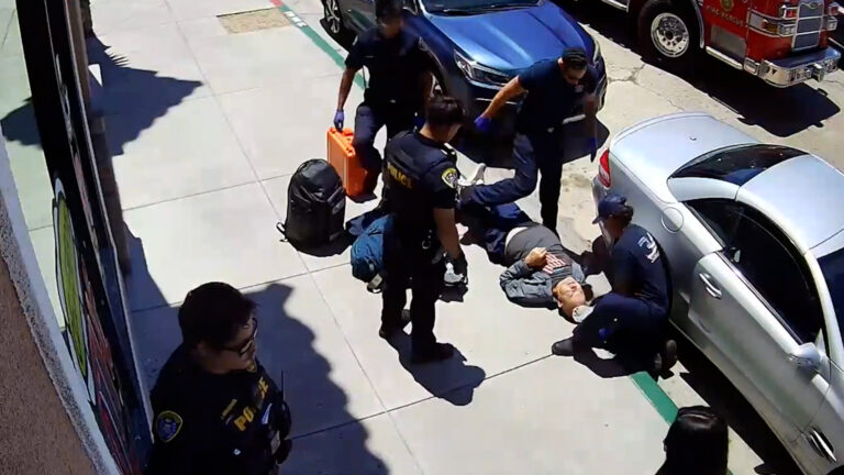 Hombre de 70 años presenta reclamo contra San Diego por caída en la vía pública y lesiones graves