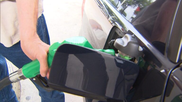 Gasolina podría alcanzar su segundo precio más alto de la historia para el 4 de julio