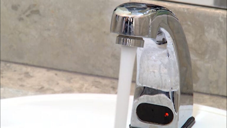 San Diego evalúa cambiar tarifas de agua; usuarios con bajo consumo podrían pagar más en 2027