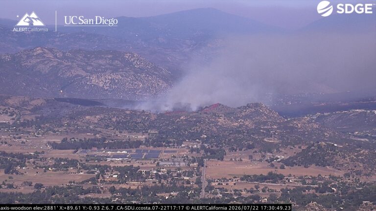 Creelman Fire crece a 315 acres y provoca órdenes de evacuación en Ramona