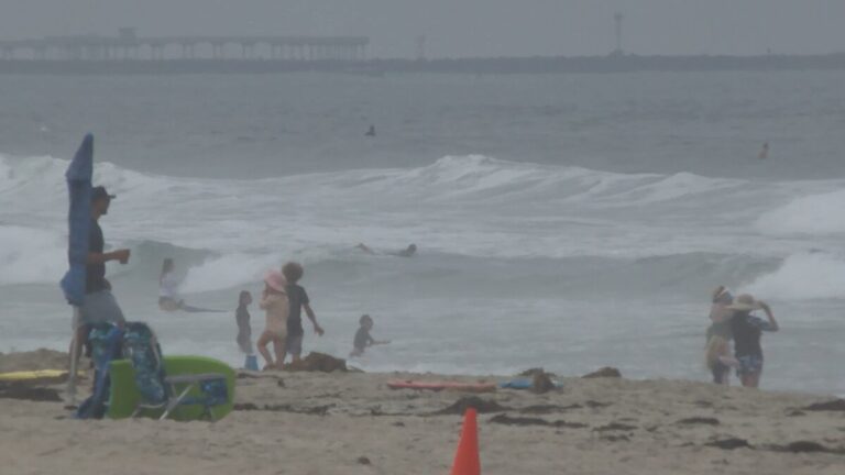 Aumenta el riesgo de corrientes de resaca en playas de San Diego por oleaje de Genevieve