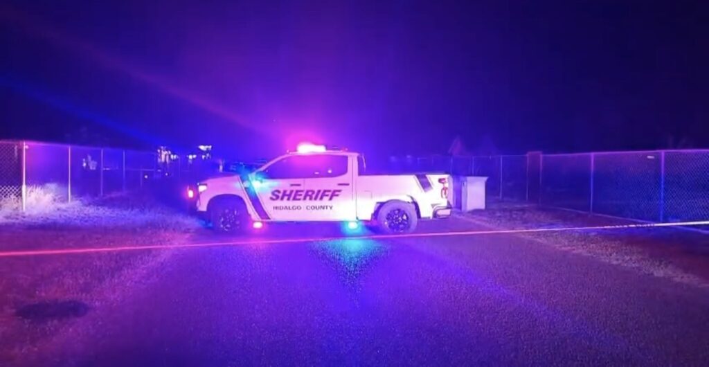 Mujer muere y hombre permanece en estado crítico tras tiroteo en Mission