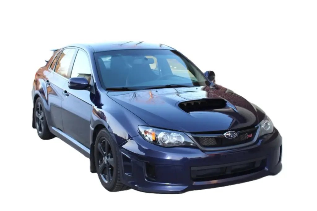 Atropello deja a ciclista eléctrico gravemente herido y policía busca un Subaru azul en Denver