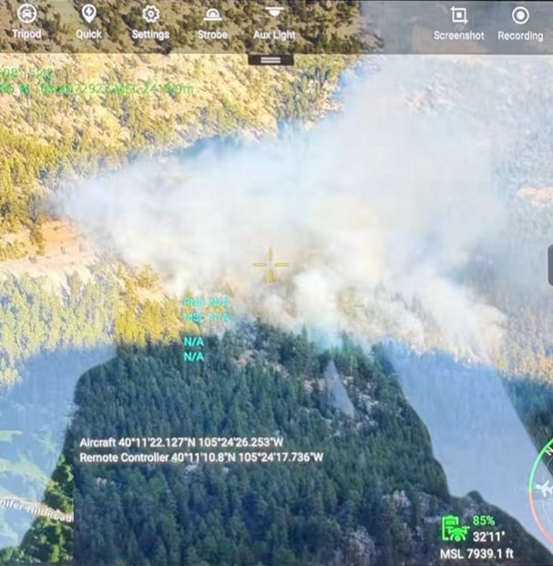 Emiten advertencia de evacuación por pequeño incendio forestal cerca del Highway 7