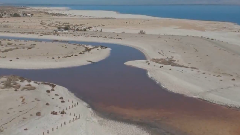 Analizan posibles riesgos para la salud por extracción de litio cerca del mar de Salton