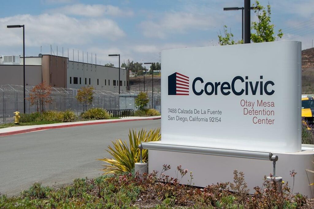 Persona muere bajo custodia de ICE en centro de detención de Otay Mesa