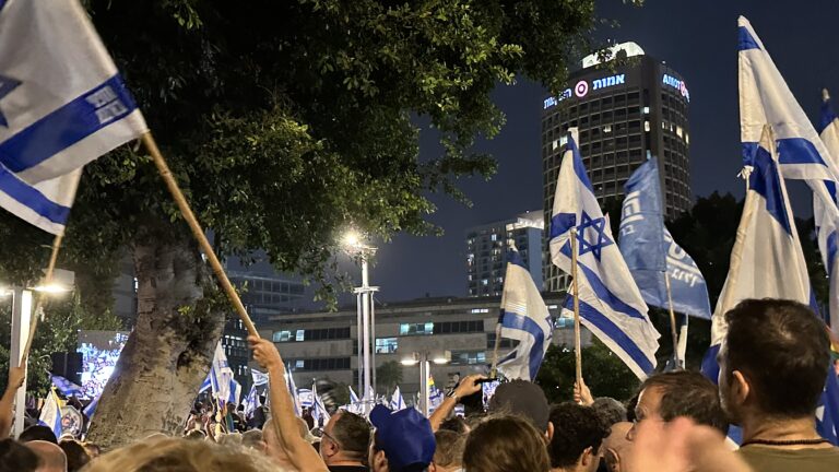 Israel vota bajo la sombra de la guerra