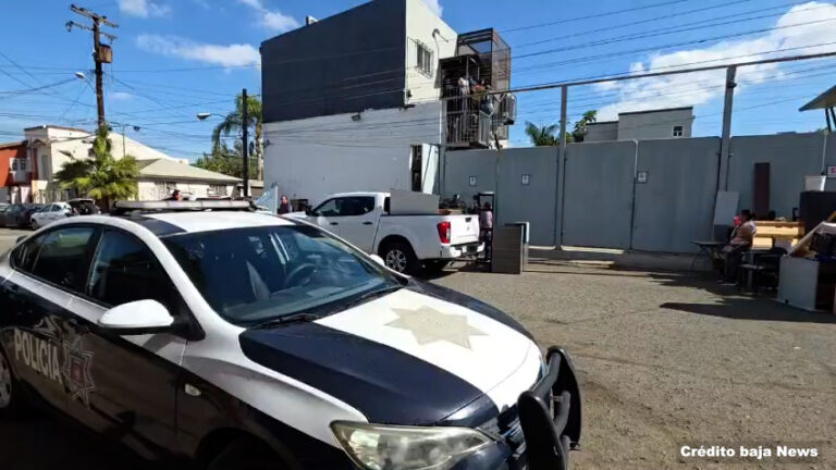 Desalojan oficinas de Morena en Tijuana por presunto adeudo de 160 mil dólares en rentas
