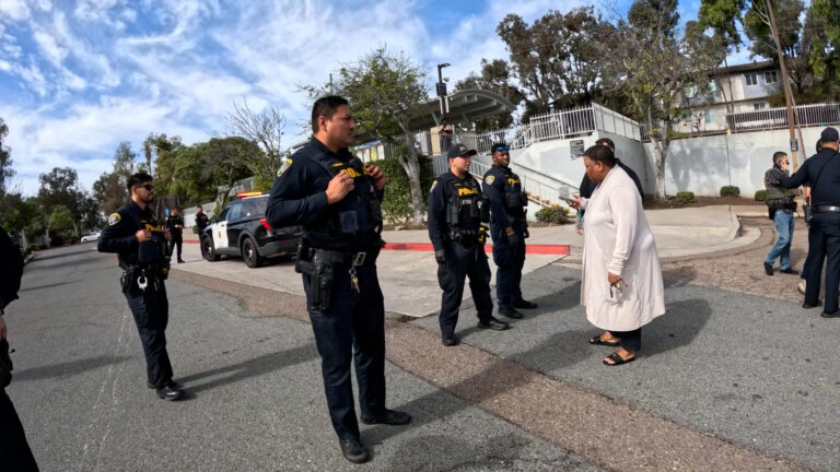 Exigen a la policía de San Diego transparencia sobre su intervención en operativos migratorios